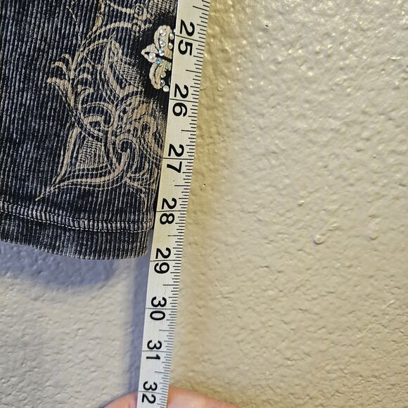 Vocal Women’s Rhinestone Cross Graphic V-Neck T-Shirt Black Biker Edgy DD721 - Picture 5 of 9